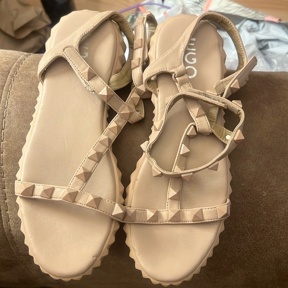 Ego womens 6 sandals gladiator flat studs studded leather tan casual boho